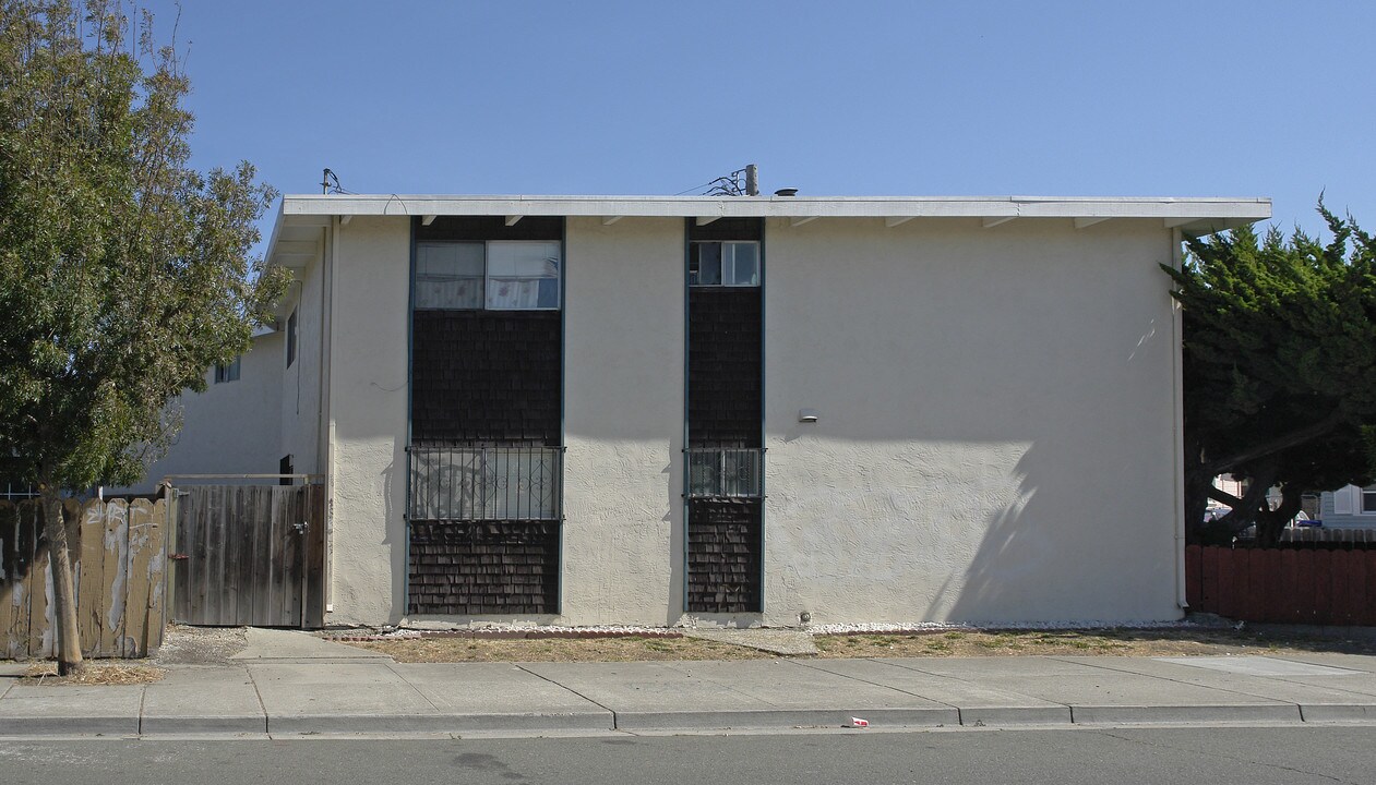 2925 Broadway Ave in San Pablo, CA - Foto de edificio