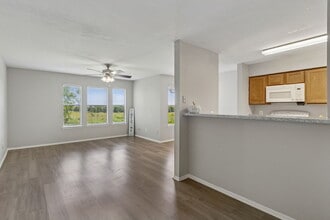 Solarium in Greenville, TX - Building Photo - Building Photo