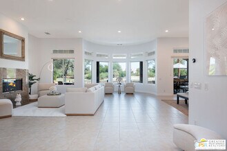 45 Vista Encantada in Rancho Mirage, CA - Building Photo - Building Photo