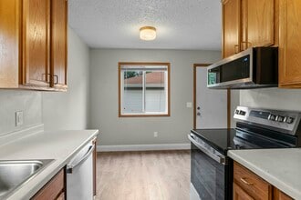 14850 Dallara Ave in Rosemount, MN - Building Photo - Building Photo
