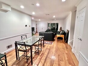 61 Grove St in Stamford, CT - Building Photo - Building Photo