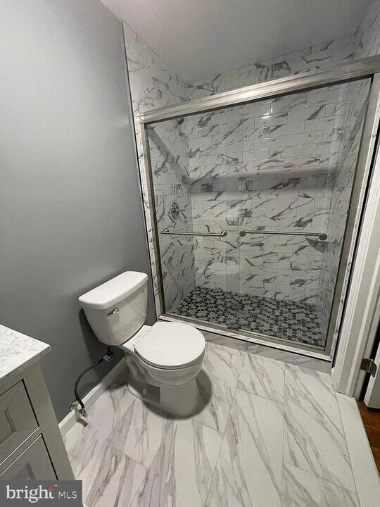 205 Old Magothy Bridge Rd in Pasadena, MD - Building Photo