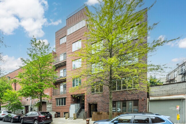 392 14th St in Brooklyn, NY - Foto de edificio - Building Photo