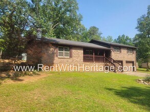 4600 S Seminole Dr in Douglasville, GA - Building Photo - Building Photo