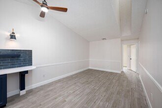 5214 Stacy St in West Palm Beach, FL - Building Photo - Building Photo