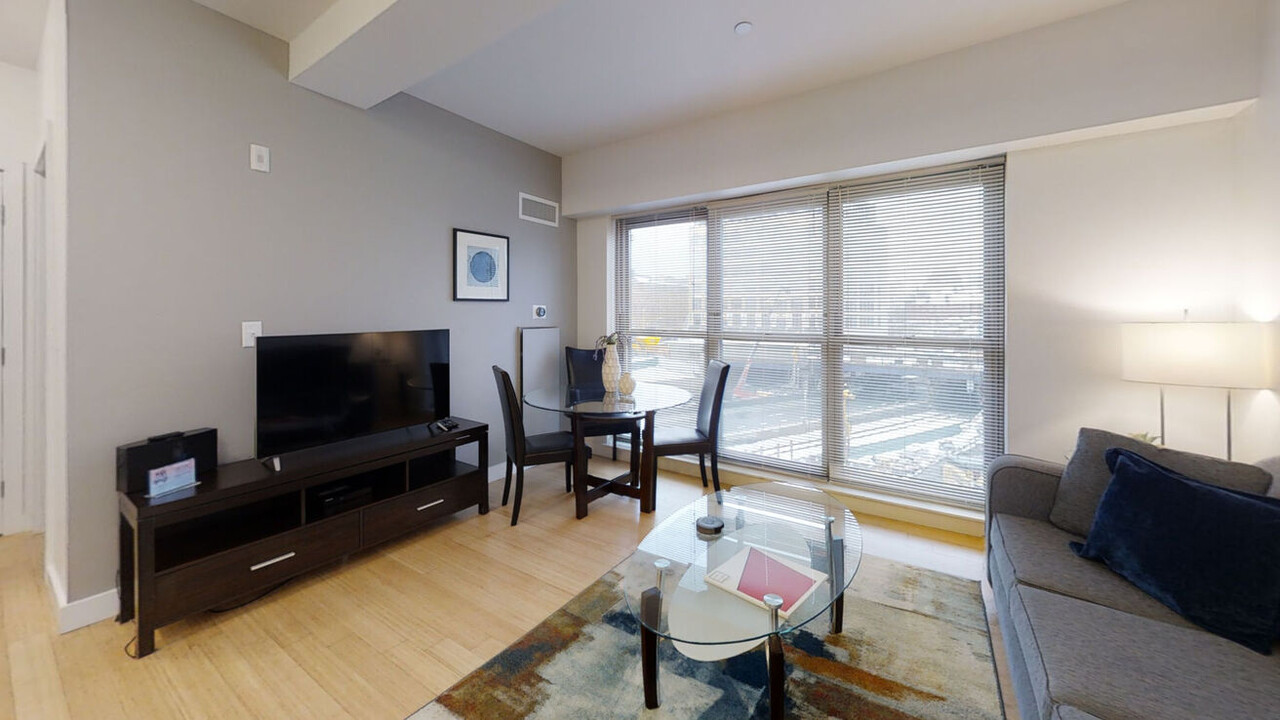 350 Newbury St, Unit PH-05 in Boston, MA - Building Photo