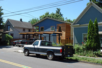 311 SE 28th Ave in Portland, OR - Foto de edificio - Building Photo