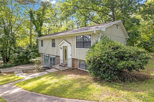 4690 Big Valley Ct in Stone Mountain, GA - Building Photo - Building Photo