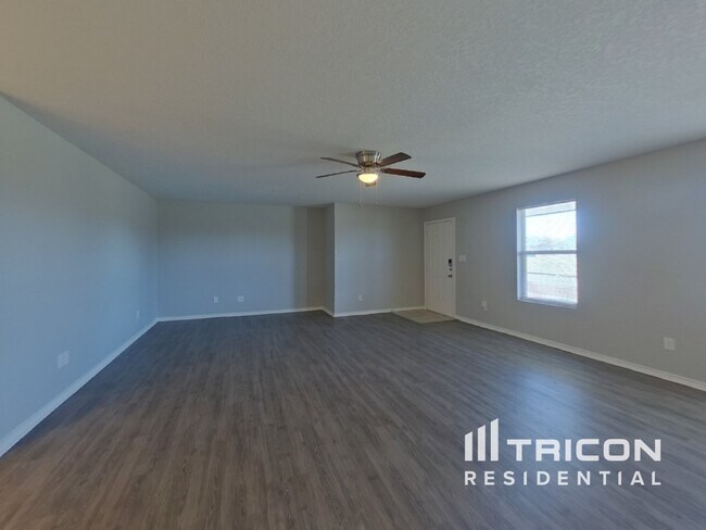 4406 Rob Dr in Granbury, TX - Building Photo - Building Photo