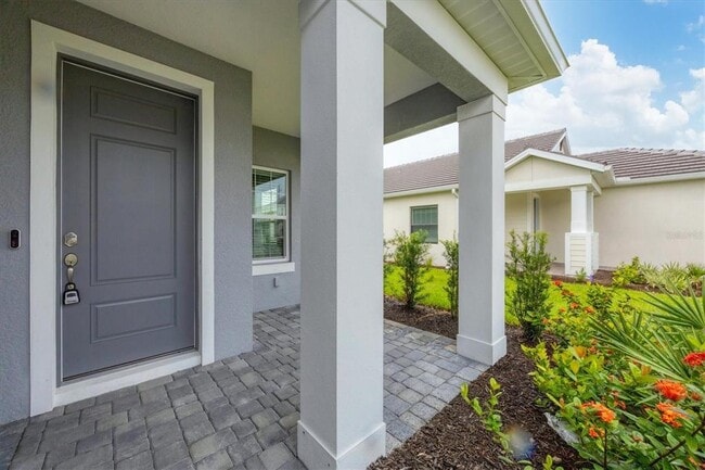 2617 Star Apple Wy in Sarasota, FL - Building Photo - Building Photo