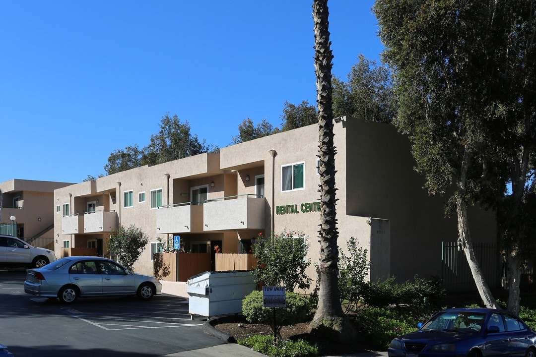 Presioca Villa Apartments in Spring Valley, CA - Foto de edificio