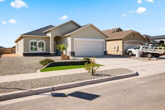 13932 Sky Harbor Ave in El Paso, TX - Building Photo - Building Photo