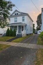 413 Highland Ave in East Syracuse, NY - Building Photo - Building Photo