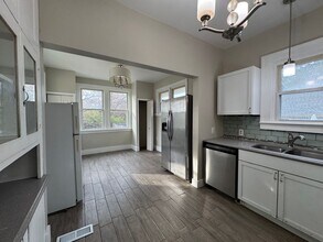 53 Beacon Ave in Ferguson, MO - Building Photo - Building Photo