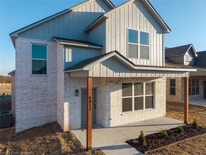 6811 Fir St in Fort Smith, AR - Building Photo - Building Photo