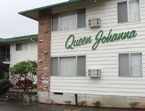 Queen Johanna Apartments in Portland, OR - Building Photo - Building Photo