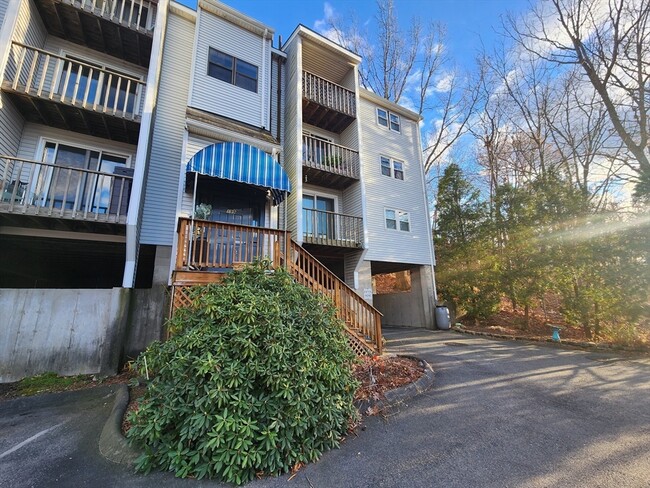 199 Perry Ave in Worcester, MA - Building Photo - Building Photo