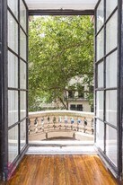 7 E 75th St, Unit 2B in New York, NY - Building Photo
