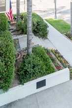 1475 Pine Ave in Long Beach, CA - Foto de edificio - Building Photo