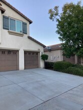 53015 Astrid Way in Lake Elsinore, CA - Building Photo - Building Photo