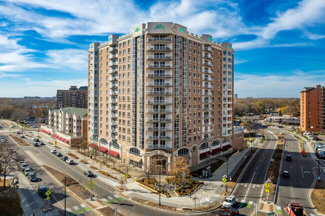 City Bella in Richfield, MN - Building Photo - Building Photo