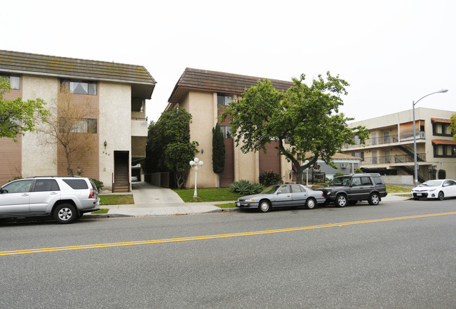 544 W California Ave in Glendale, CA - Foto de edificio - Building Photo