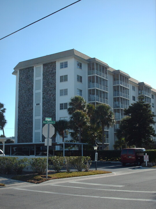 Lido Ambassador in Sarasota, FL - Building Photo