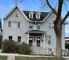 1695 N Cass St in Milwaukee, WI - Building Photo