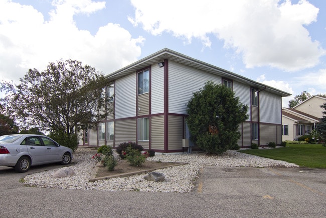 2904 Carrousel Ln in Janesville, WI - Building Photo - Building Photo