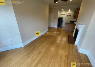 250 Newbury St, Unit 1R in Boston, MA - Building Photo - Building Photo
