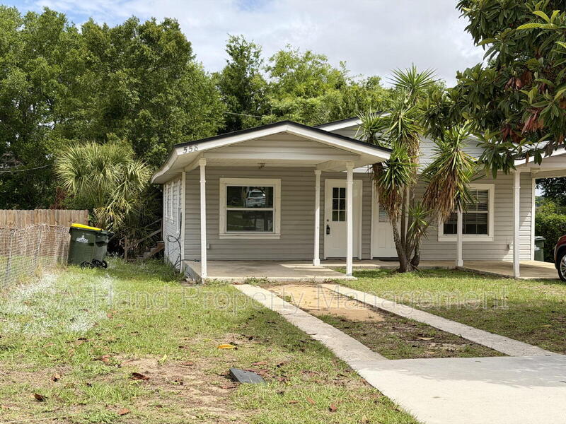 558 E Desoto St in Clermont, FL - Building Photo