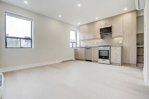 240 Durie St in Toronto, ON - Building Photo