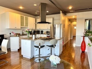 6907 Bergenline Ave in Guttenberg, NJ - Building Photo - Building Photo