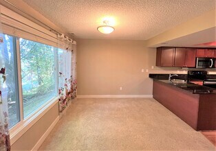 4279 152nd Ct SE in Bellevue, WA - Building Photo - Building Photo
