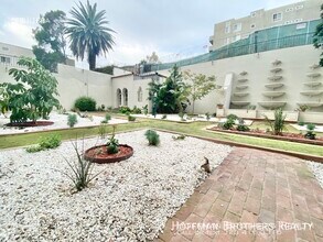 2505 W 6th St in Los Angeles, CA - Building Photo - Building Photo