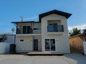 2344 Gatewood St in Los Angeles, CA - Building Photo
