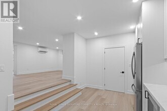 93 Highfield Rd in Toronto, ON - Building Photo - Building Photo