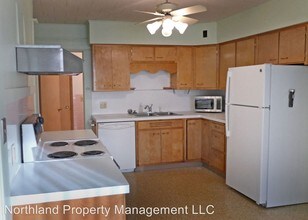210 E Tenth St in Traverse City, MI - Building Photo - Building Photo
