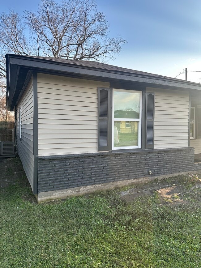 1110 Armor Ave in Pasadena, TX - Building Photo - Building Photo