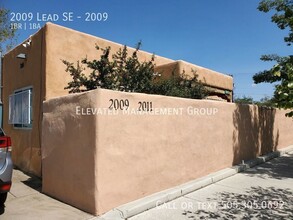 2009 Lead Ave SE in Albuquerque, NM - Building Photo - Building Photo