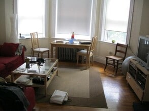 24 Euston St in Brookline, MA - Building Photo - Building Photo