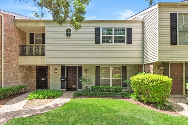 12907 Trail Hollow Dr