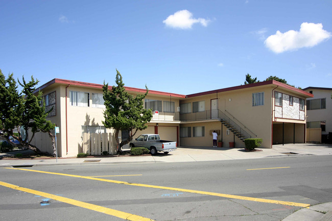 1501 Broadway Ave in San Pablo, CA - Building Photo - Building Photo