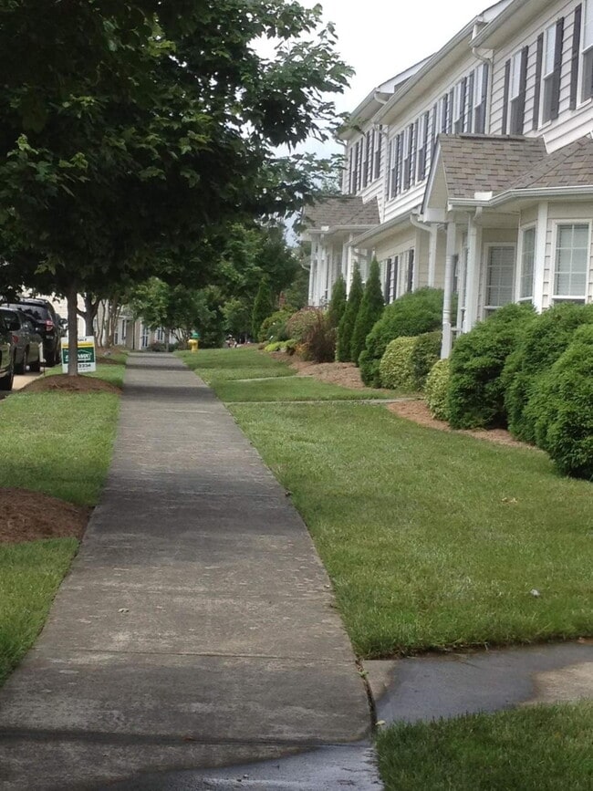 property at 305 Sugar Maple Ave