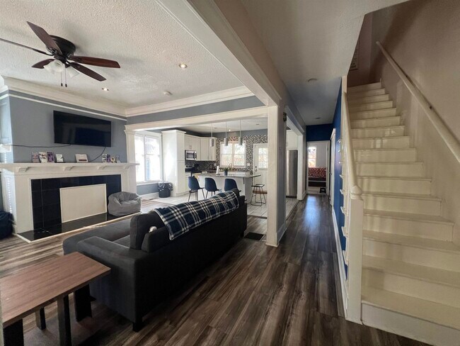 1210 Dorothy Pl in Memphis, TN - Building Photo - Building Photo