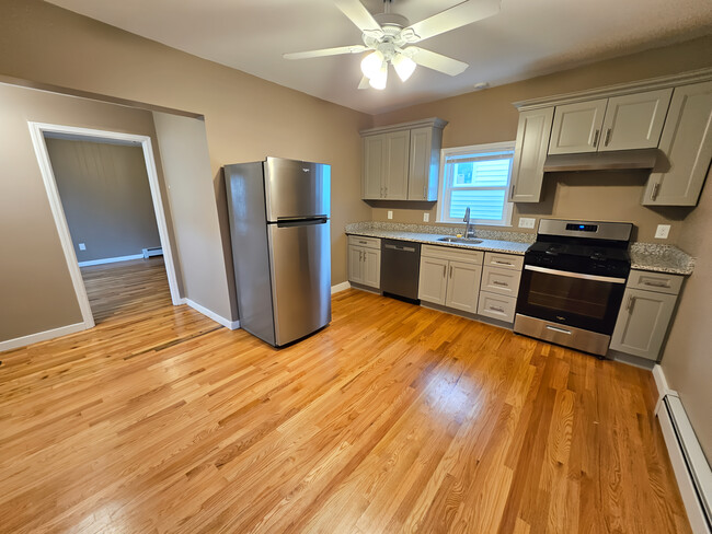 86 Cross St, Unit 1