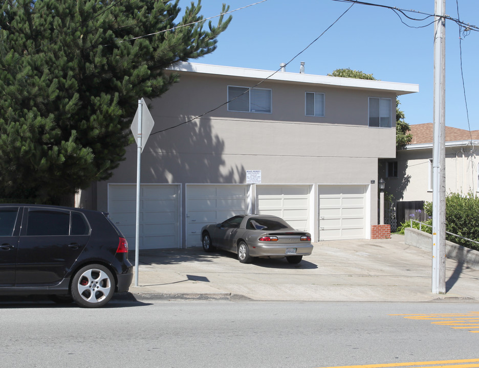 416 Miller Ave in South San Francisco, CA - Foto de edificio