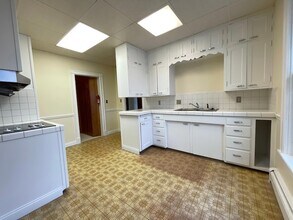 2193 1st St in White Bear Lake, MN - Foto de edificio - Building Photo