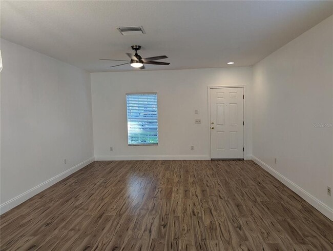 15819 Fishhawk Falls Dr in Lithia, FL - Building Photo - Building Photo