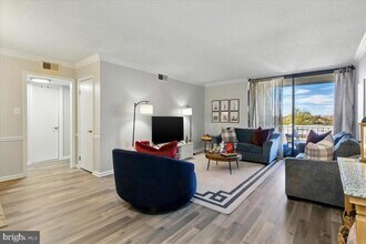3123 Patrick Henry Dr in Falls Church, VA - Building Photo - Building Photo